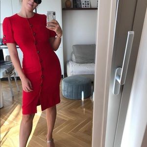 Dolce Gabbana classic dress in a beautiful red color. Inspired by vintage model